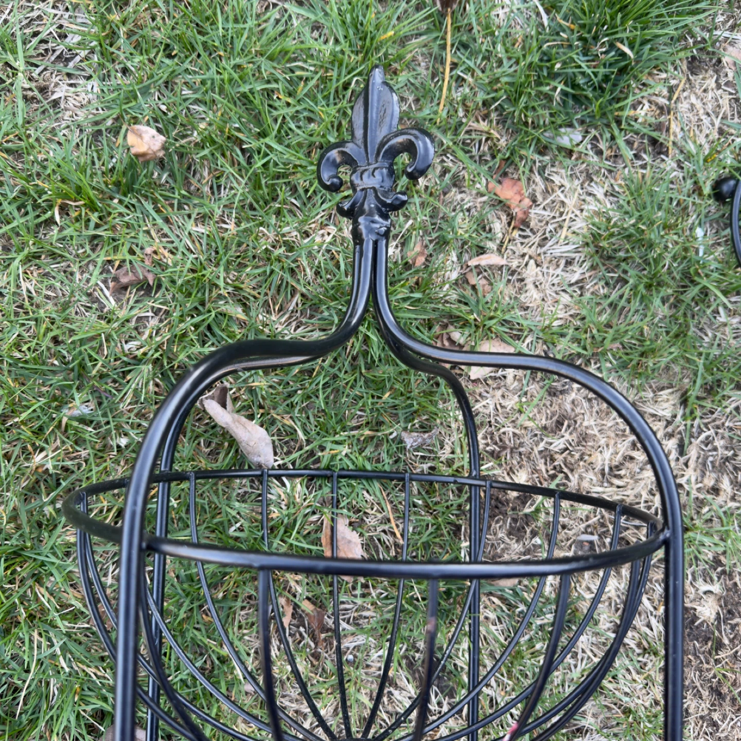 Black Metal 2-Tier Fruit Basket Stand - photo 3