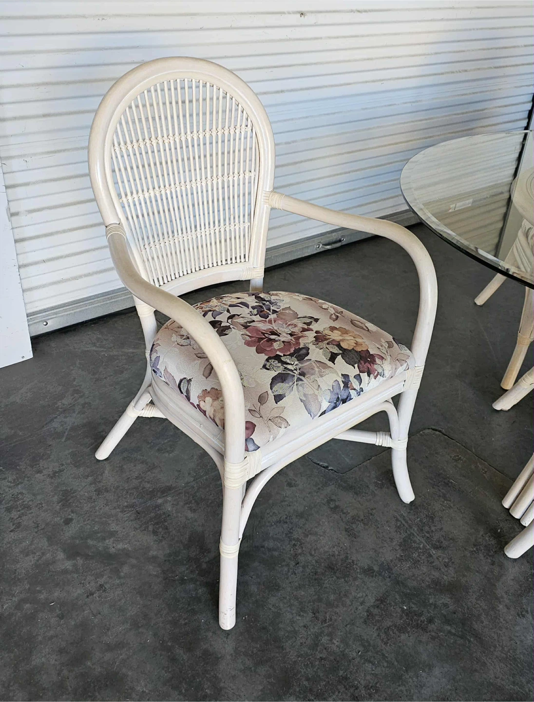 Just in time for Spring! 5 piece Rattan dining set - photo 5
