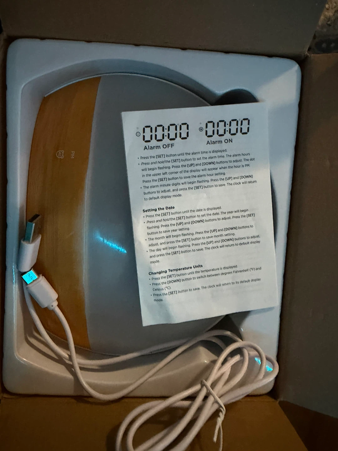 Daybreak Digital Alarm Clock WHO-DB22 with Light - photo 4