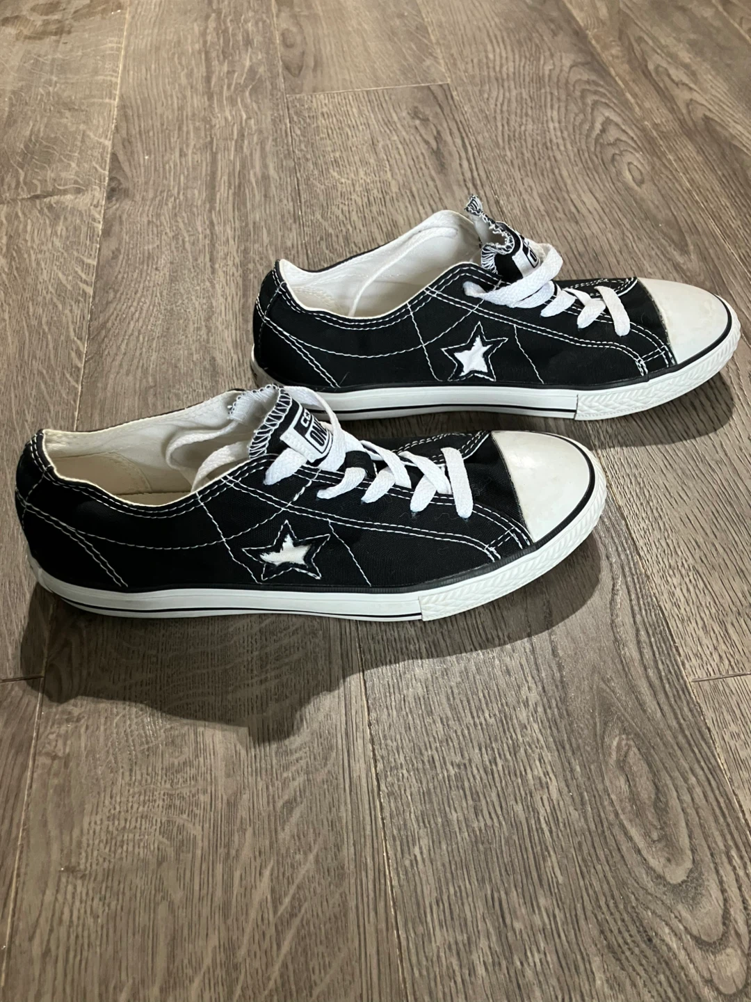 Converse One Star Sneakers -size 5 - photo 2