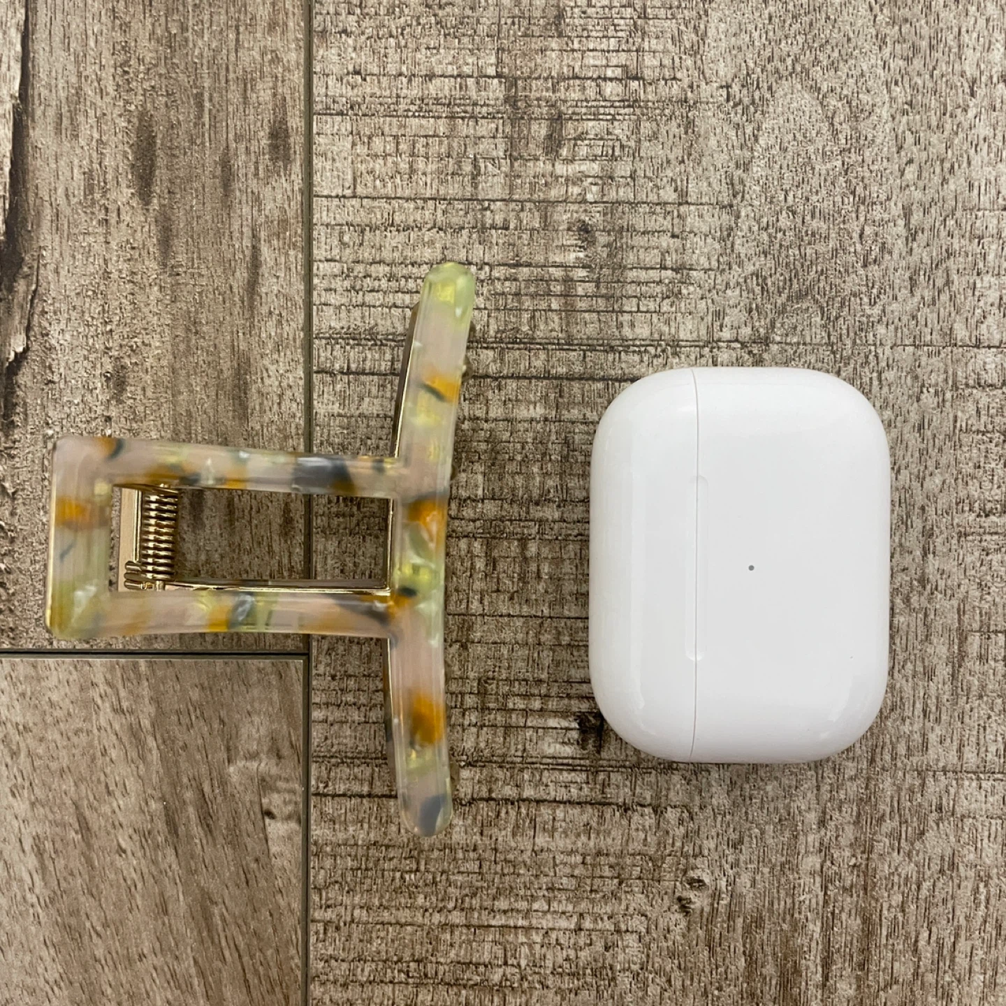 BRAND NEW 🥕 Gold Accents Tortoiseshell Claw Clip - photo 2