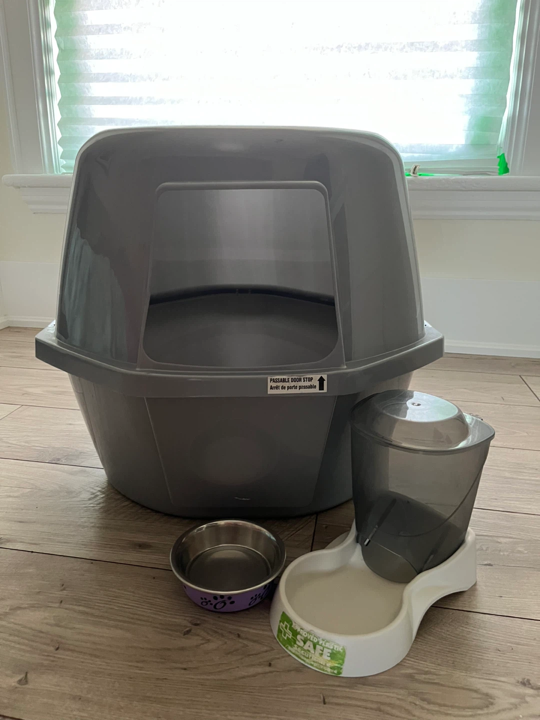Corner Litter Box with Filter and Feeder bowls