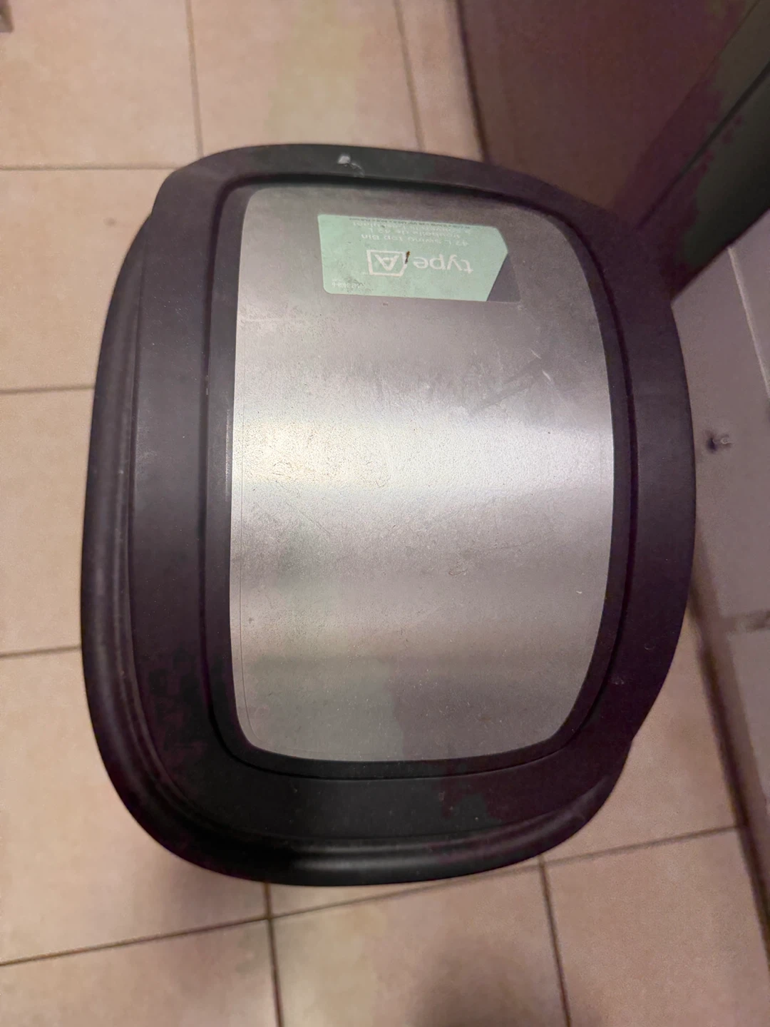 Black Swing Top Waste Bin - photo 3