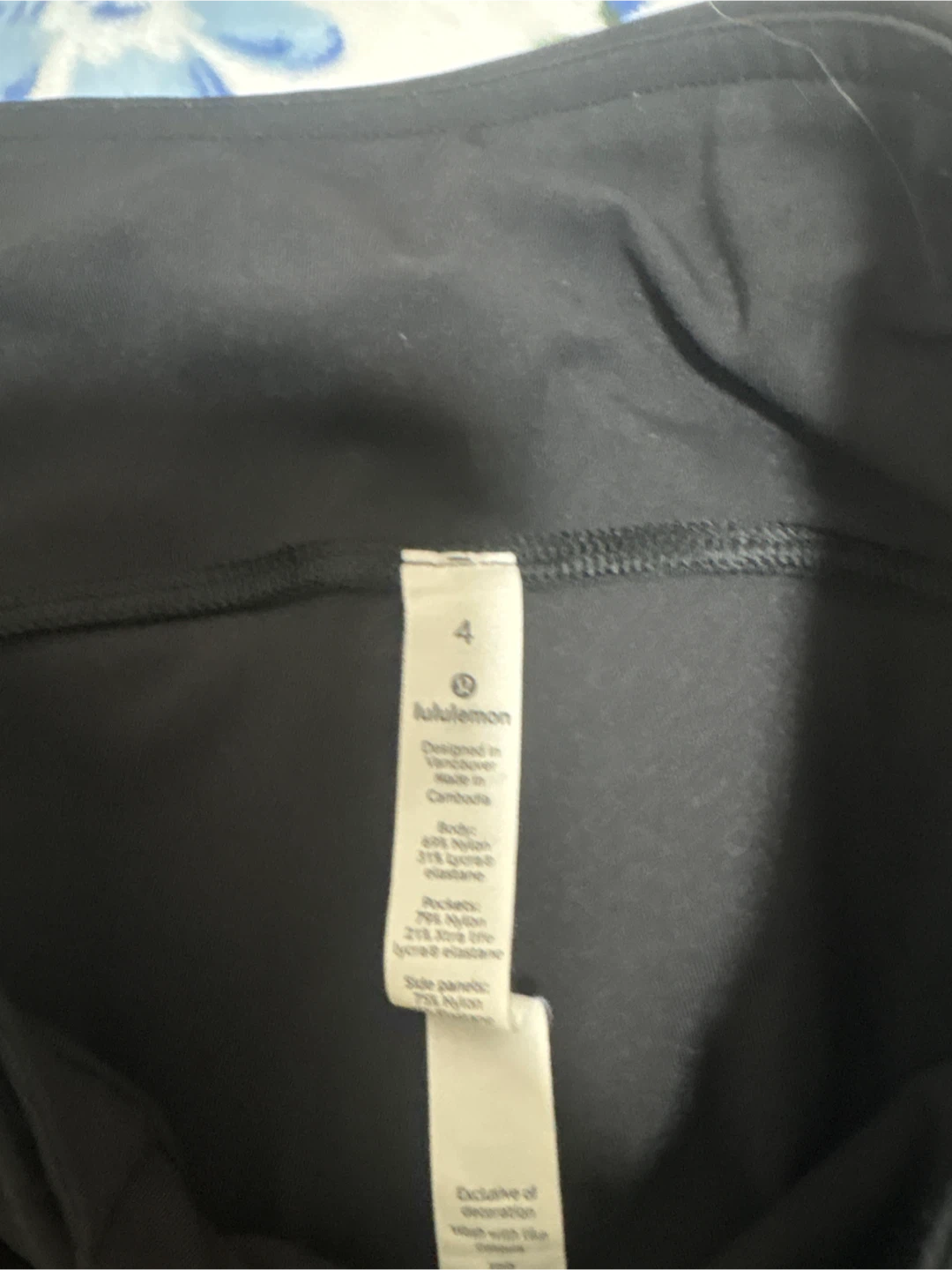 Lululemon Black Leggings Size 4 - photo 2