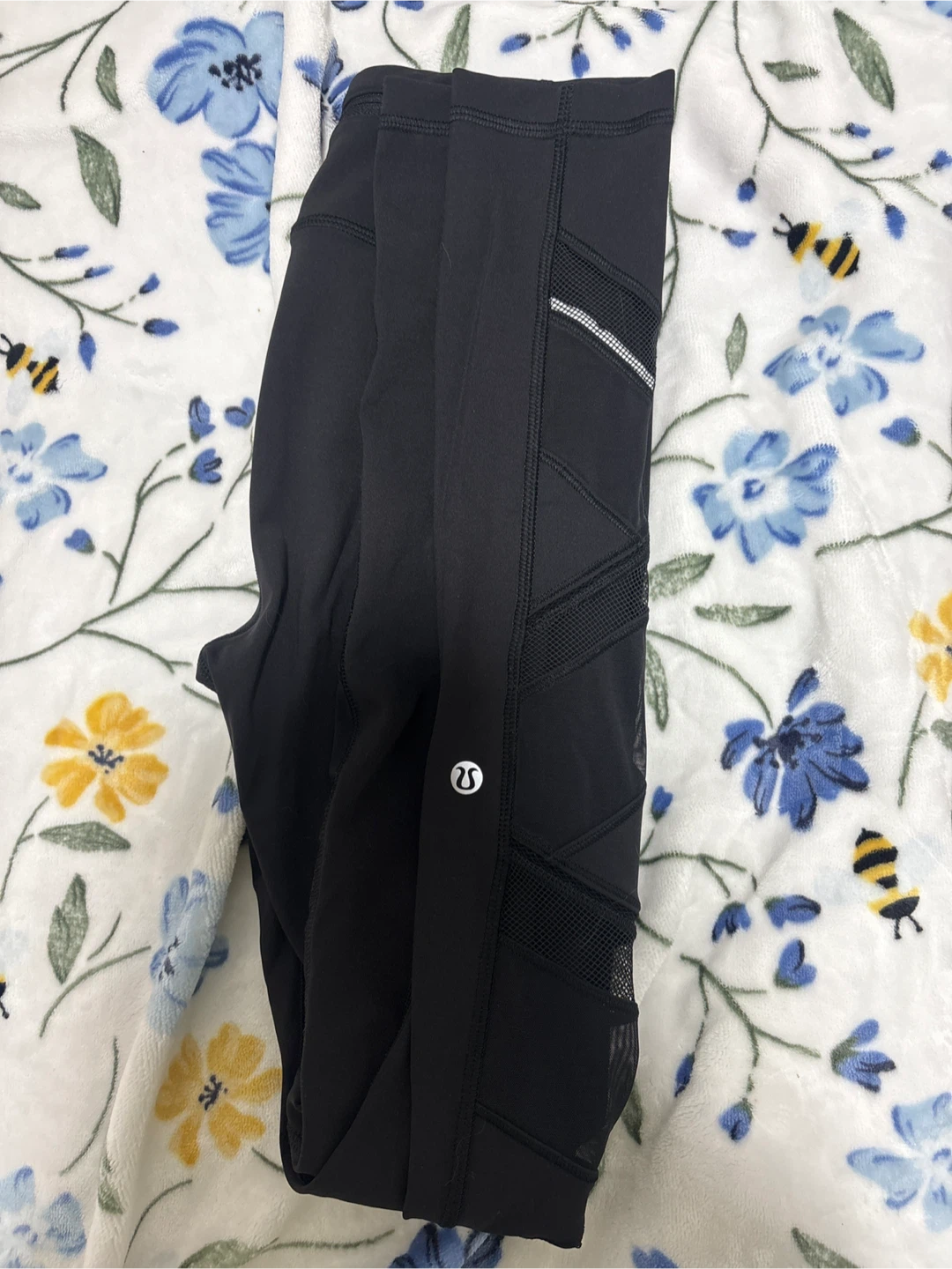 Lululemon Black Leggings Size 4 - photo 3