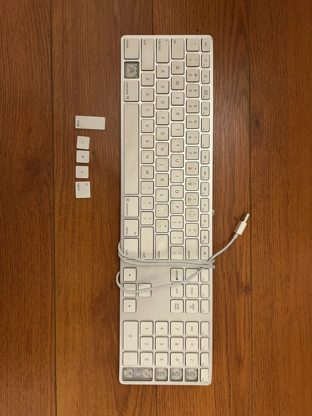 Apple Keyboard