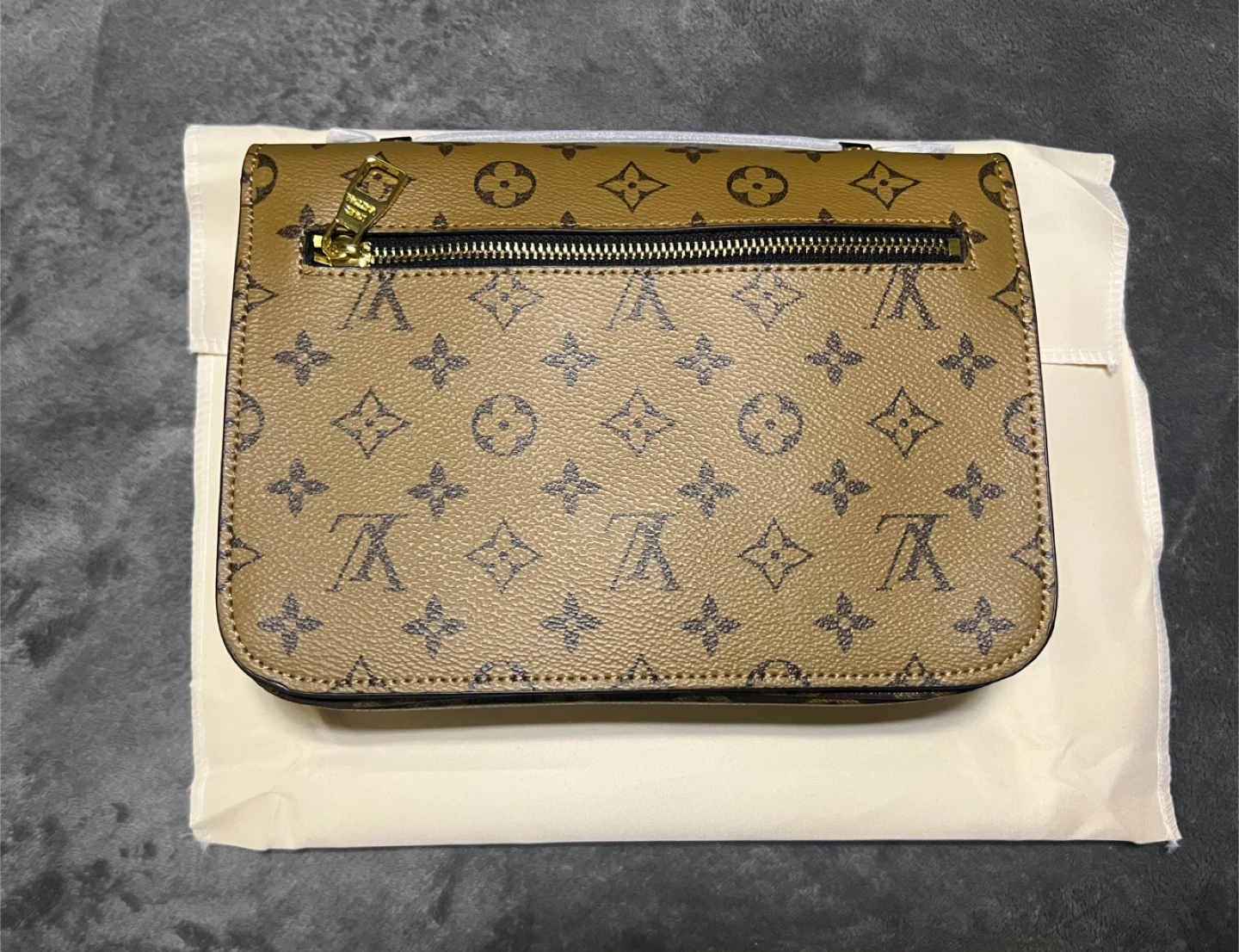 Louis Vuitton Monogram Clutch/Shoulder Bag - photo 3
