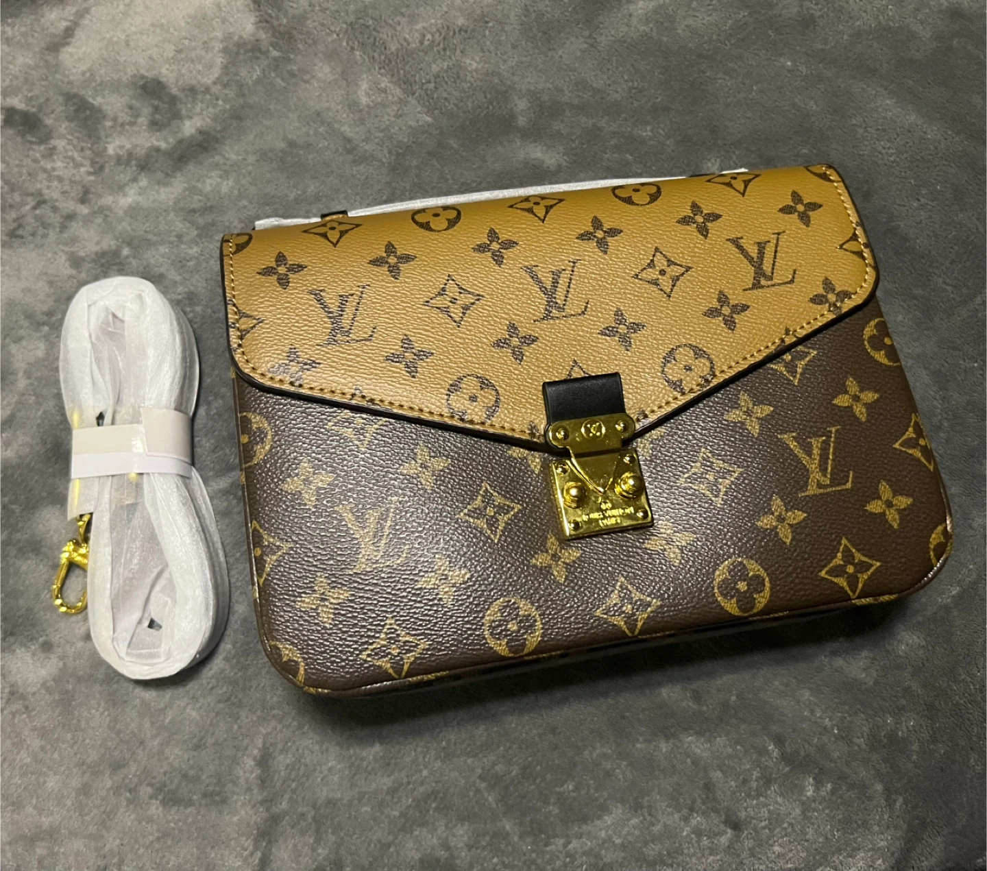 Louis Vuitton Monogram Clutch/Shoulder Bag