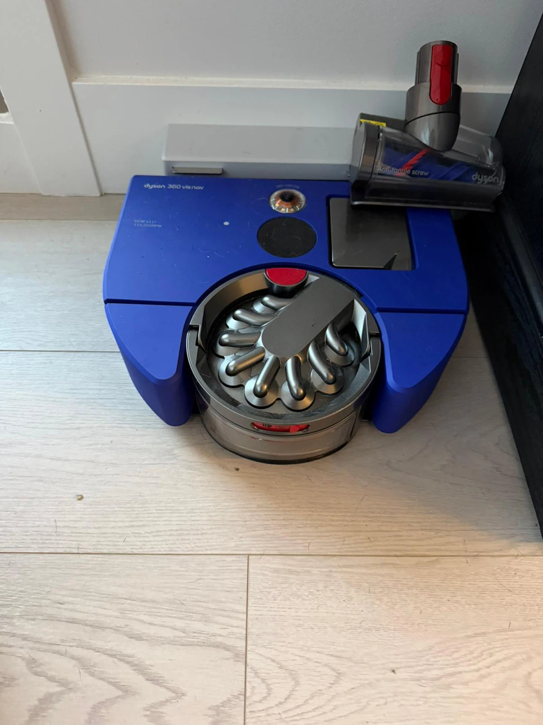 Dyson 360 VisNav Robot Vacuum Blue