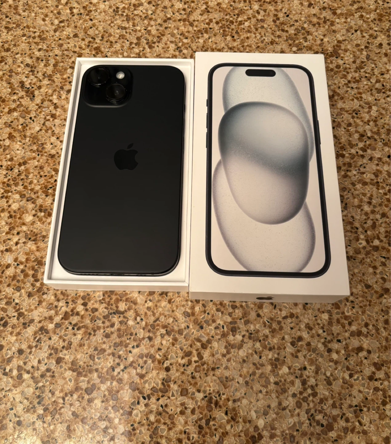 iPhone 15 88% Battery 128GB - photo 3