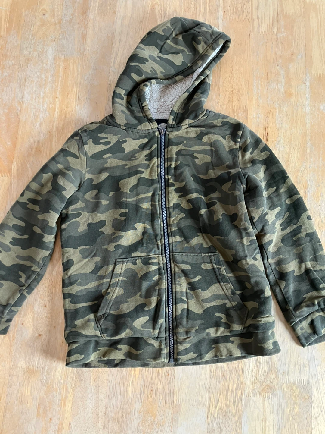 Camo Sherpa Lined Zip-Up Hoodie - size 10/12