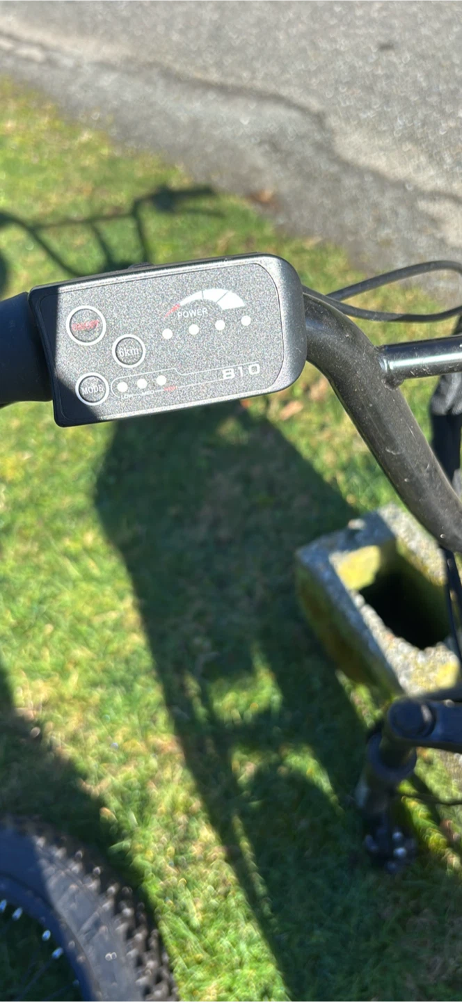 Ultra 40 Electric Bike selling as is - photo 4