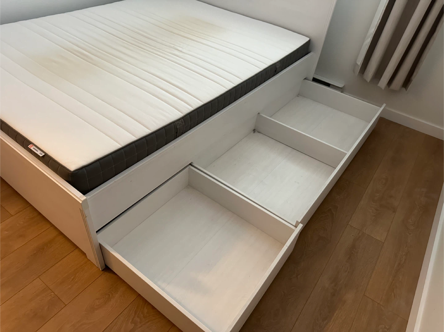 Ikea Double bed frame with drawers *FREE DELIVERY - photo 2