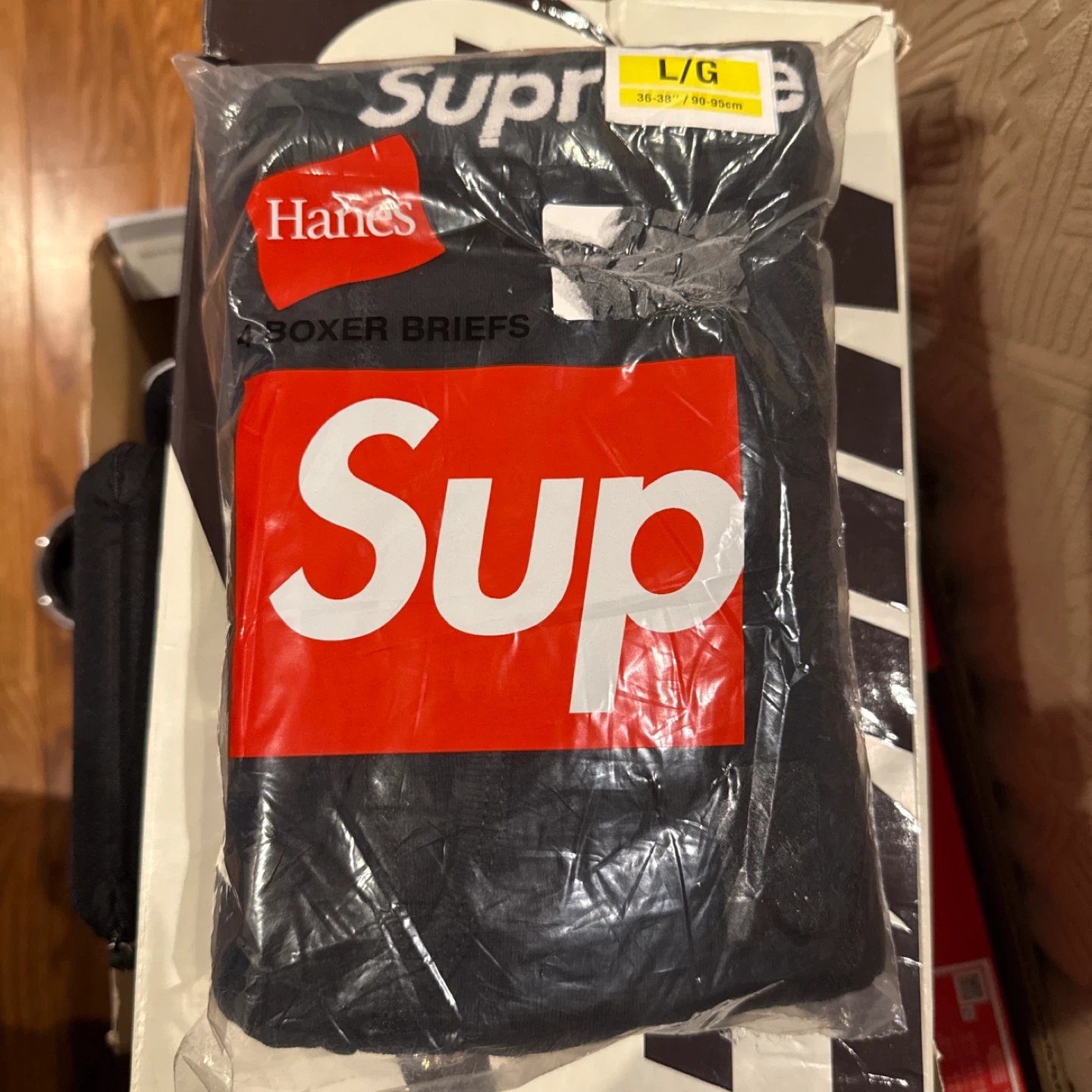 Supreme Hanes 4 Boxer Briefs L/G Black