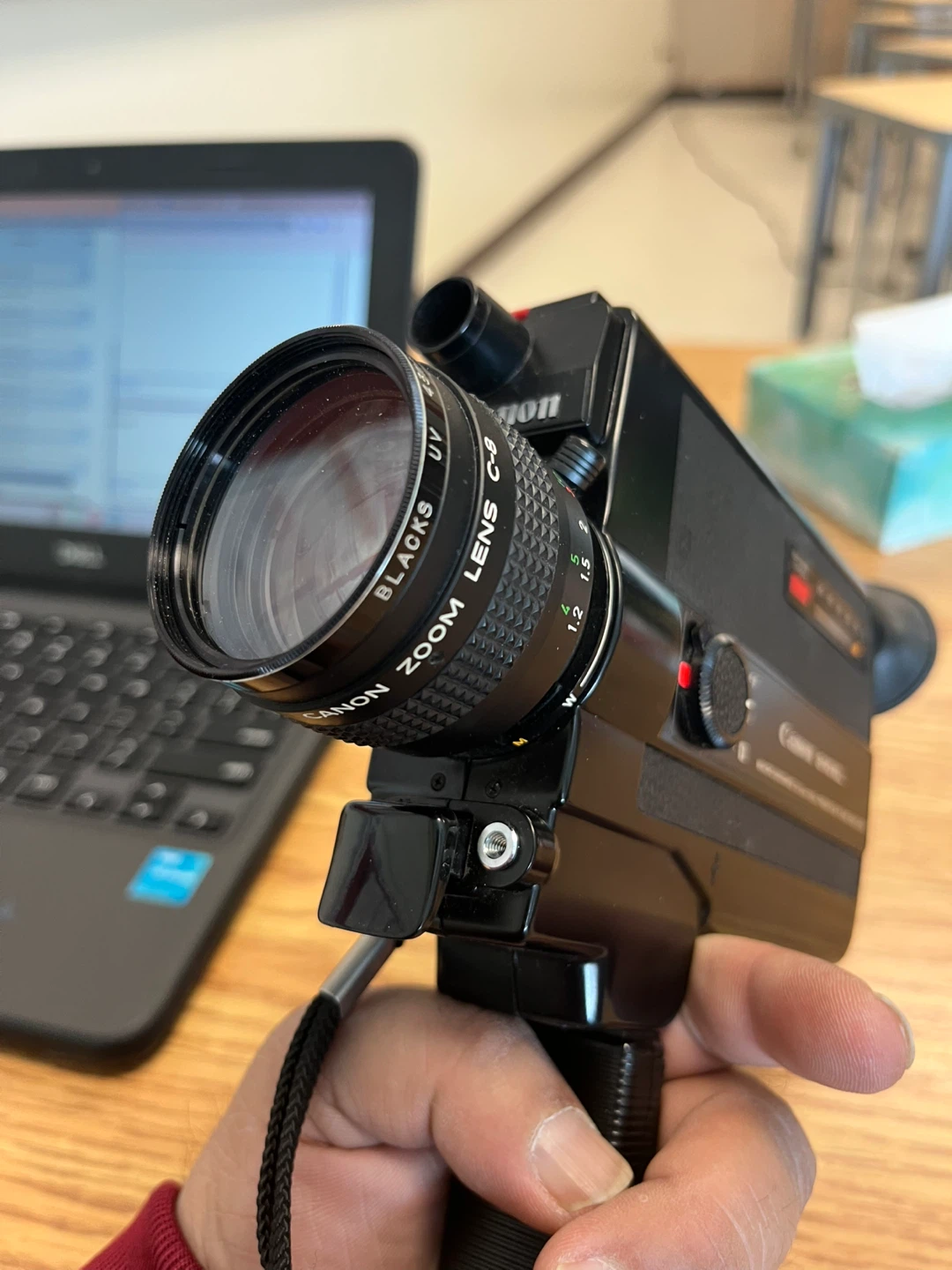 Canon 310XL Super 8 Movie Camera - photo 2