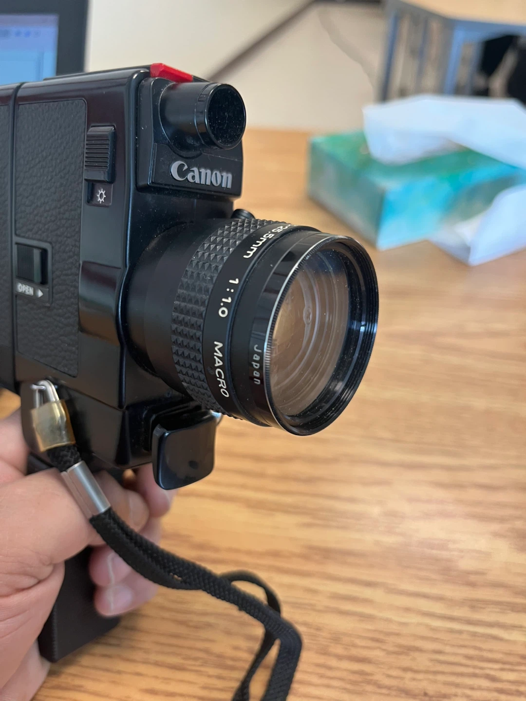 Canon 310XL Super 8 Movie Camera - photo 3