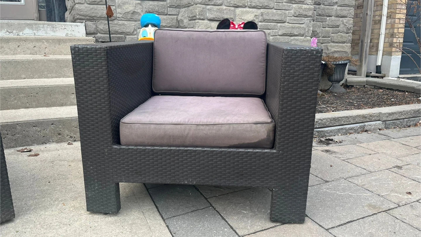 Pummer wicker conversation patio set $200 firm - photo 3