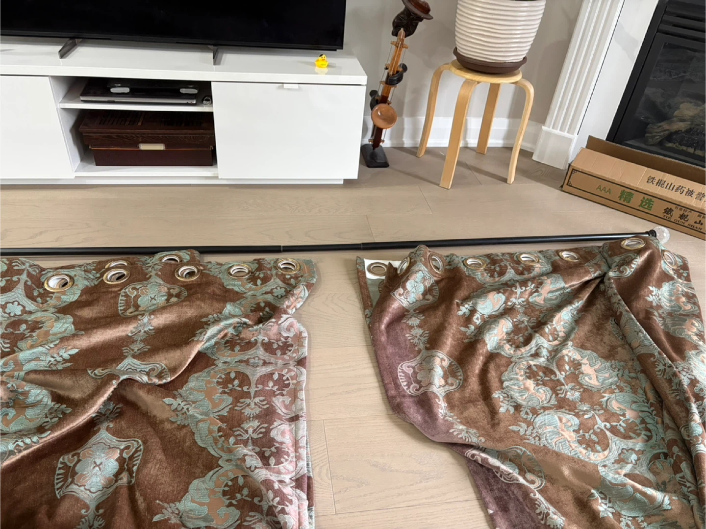 Decorative Brown and Teal Damask Curtains with Curtain Rod - photo 2
