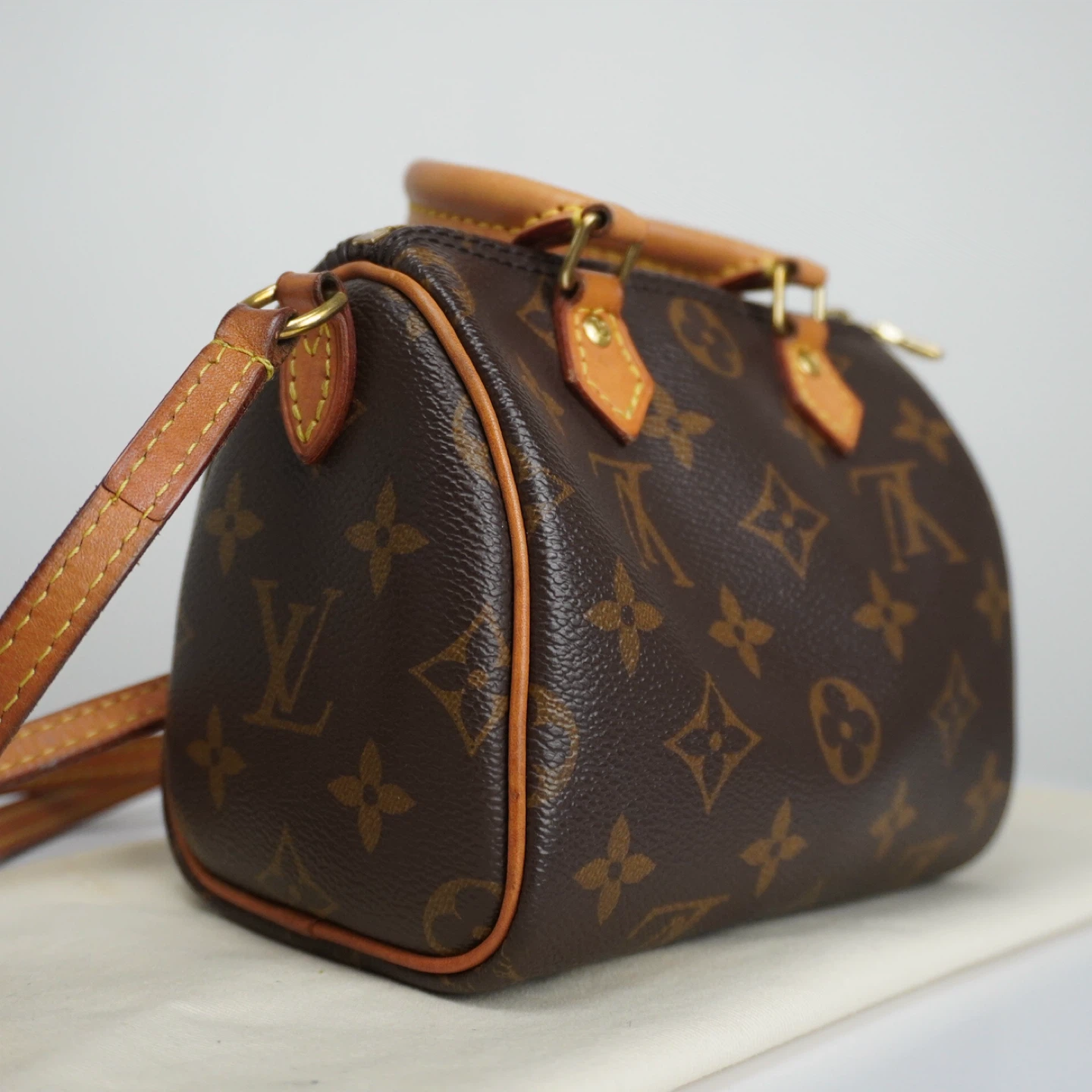 Louis Vuitton Speedy Nano Monogram Handbag - photo 2