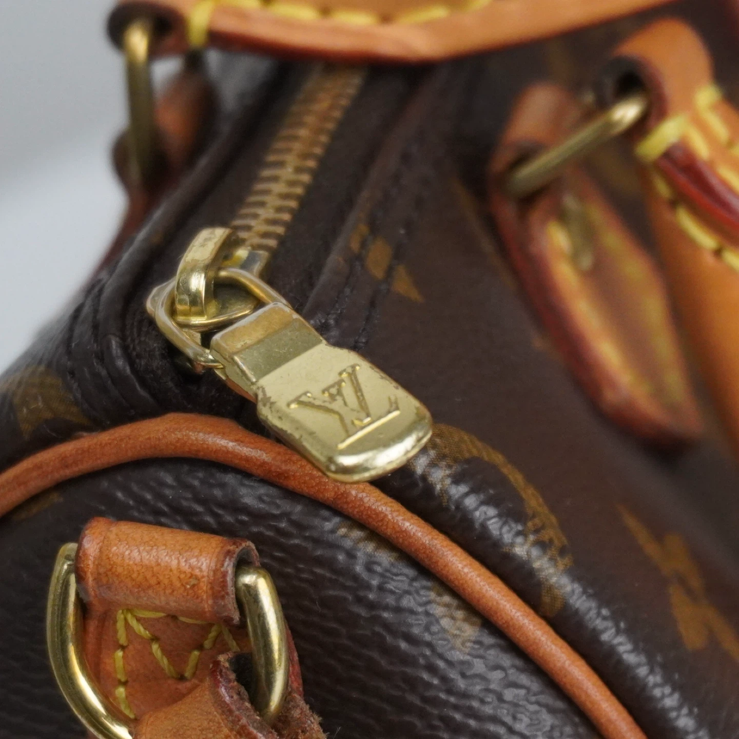 Louis Vuitton Speedy Nano Monogram Handbag - photo 4