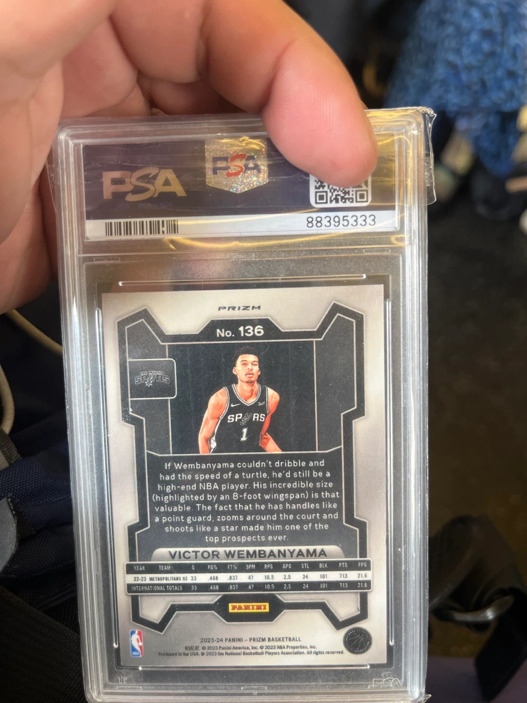 2023 Panini Prizm Victor #136 - photo 2