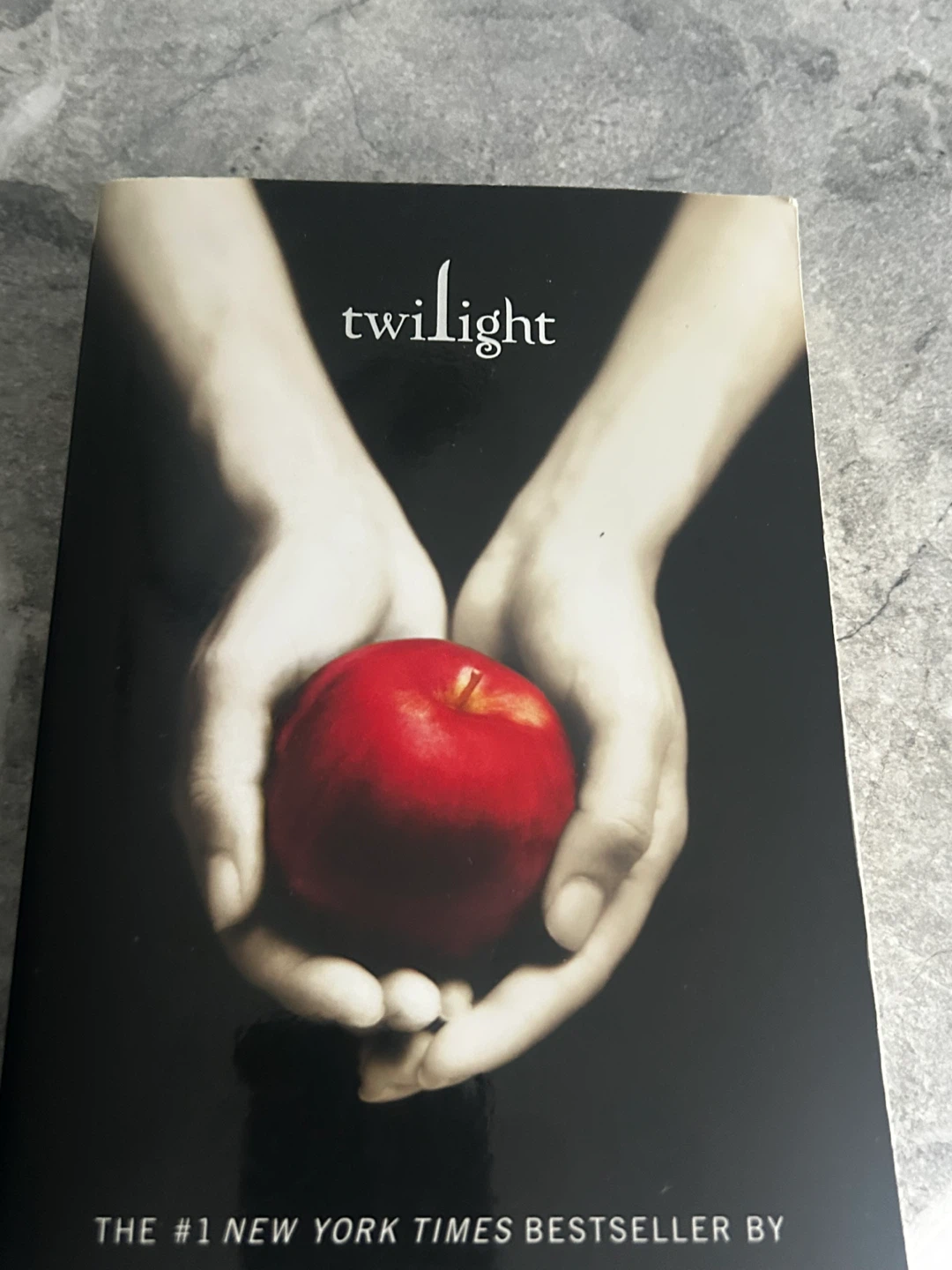 Twilight: The Twilight Saga, Book 1 by Stephenie Meyer