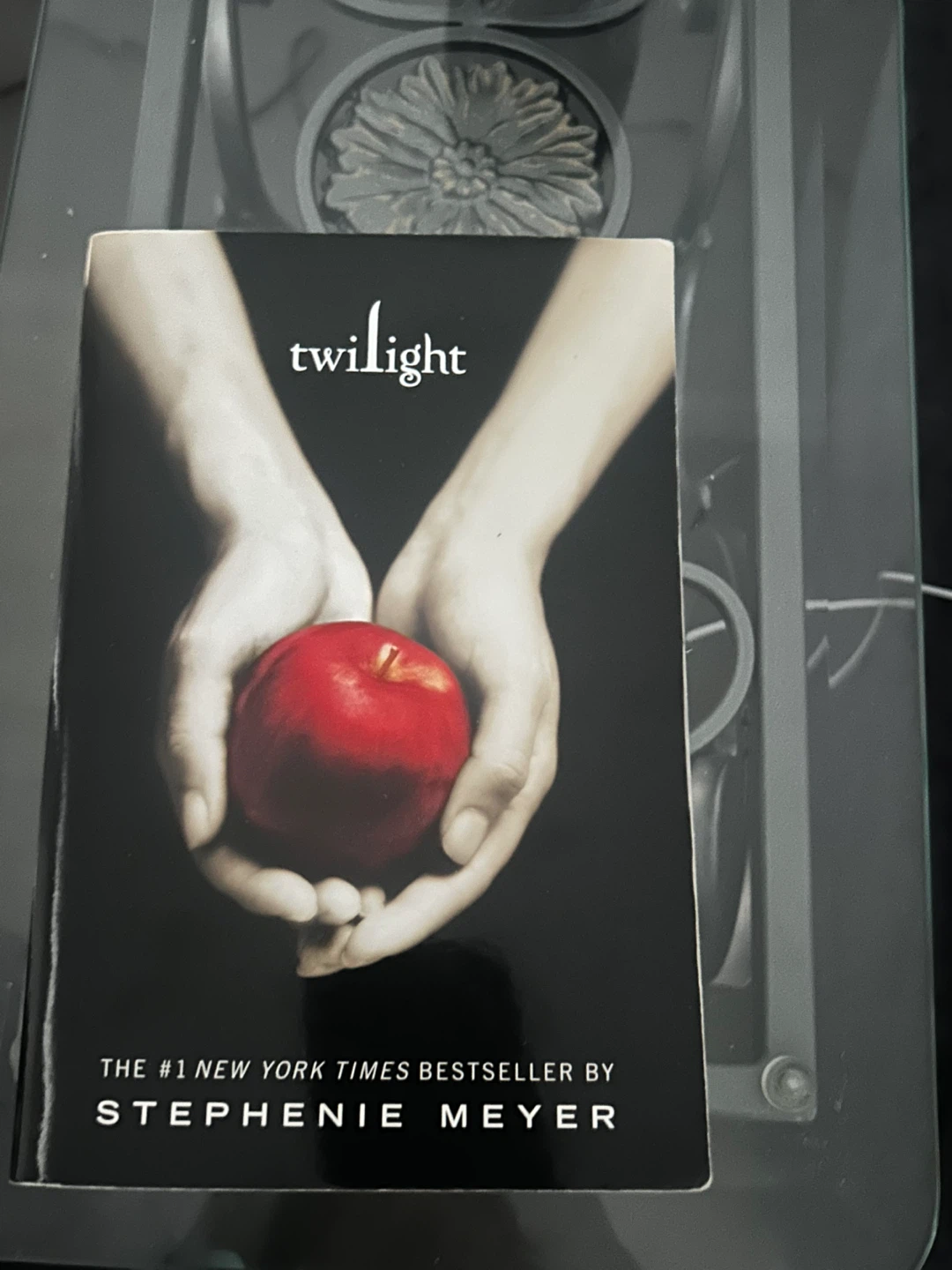 Twilight: The Twilight Saga, Book 1 by Stephenie Meyer - photo 5