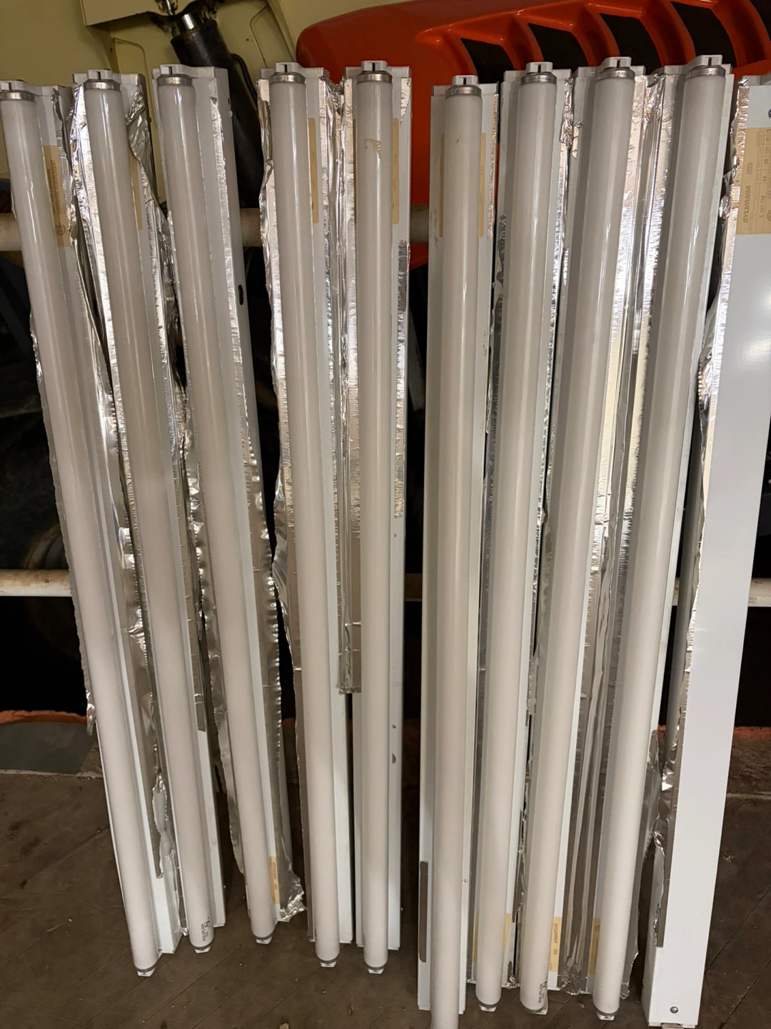 Sylvania Fluorescent Light Fixture