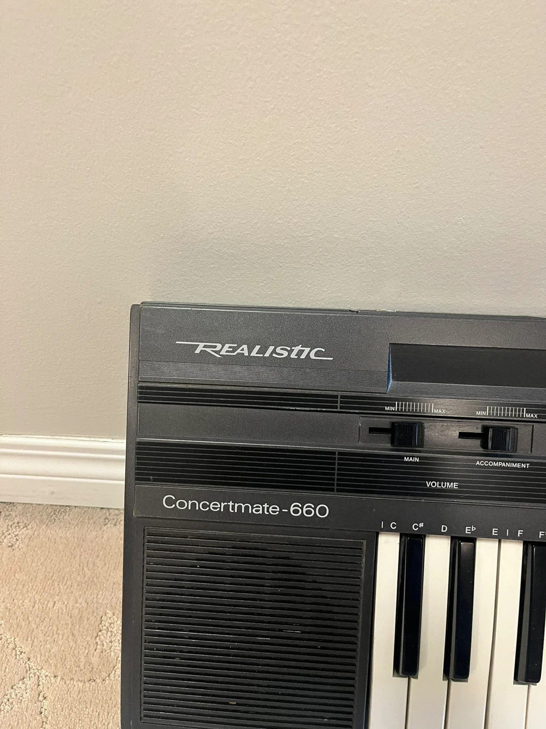Realistic Concertmate 660 Electronic Keyboard