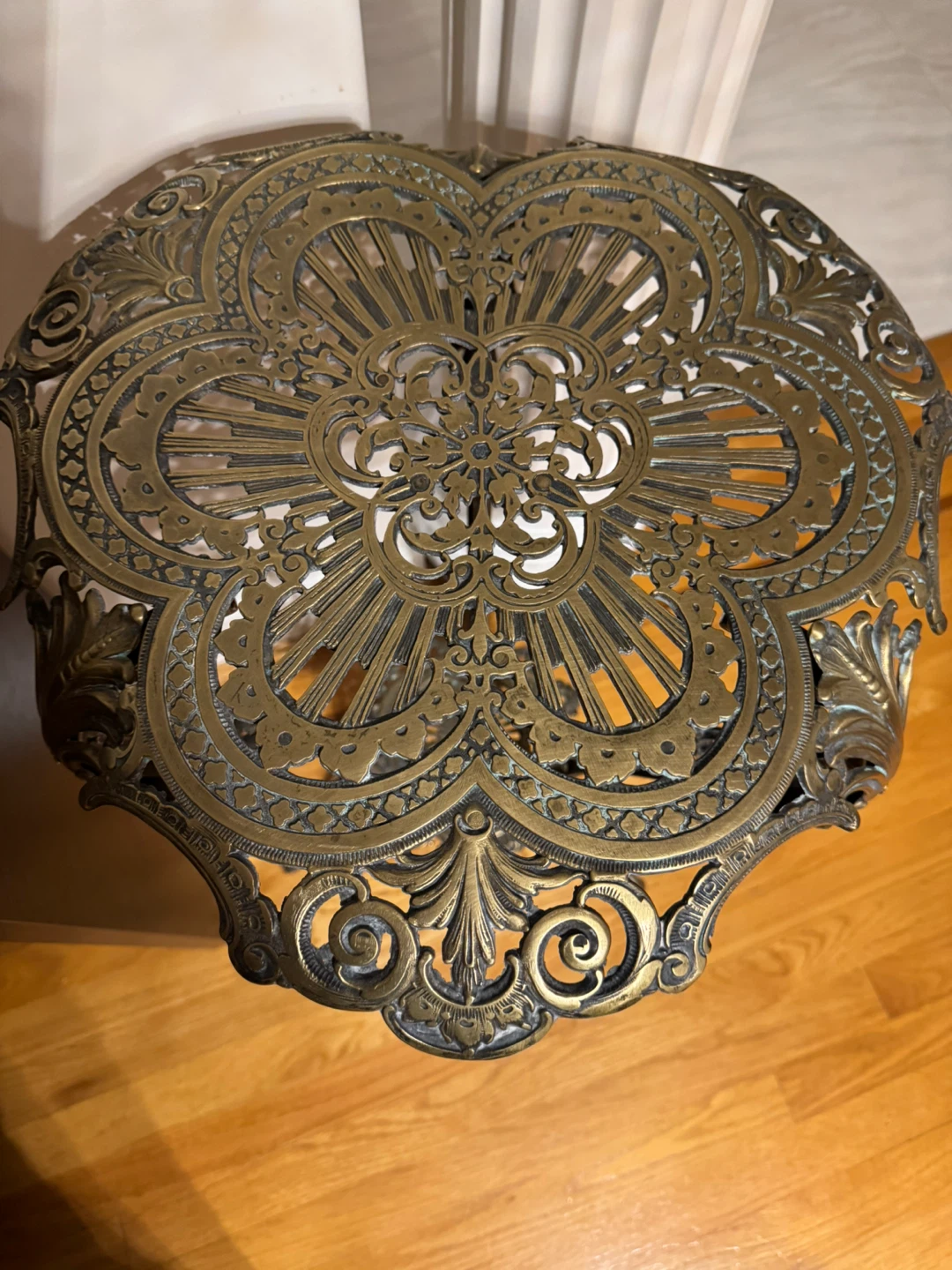 Antique Italian Brass pedestal table/plant stand - photo 3