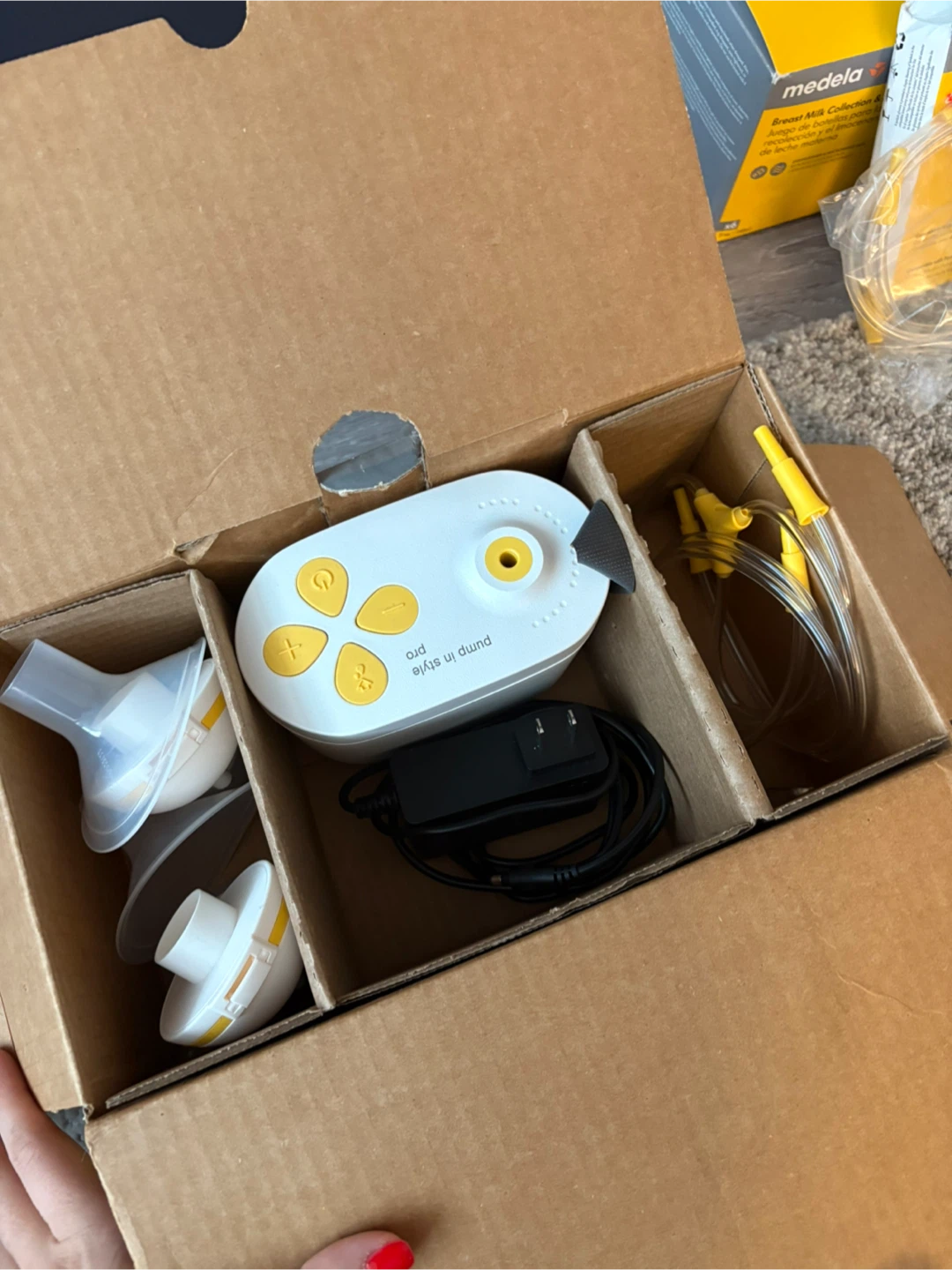Medela Pump In Style Breast Pump Bundle - photo 2