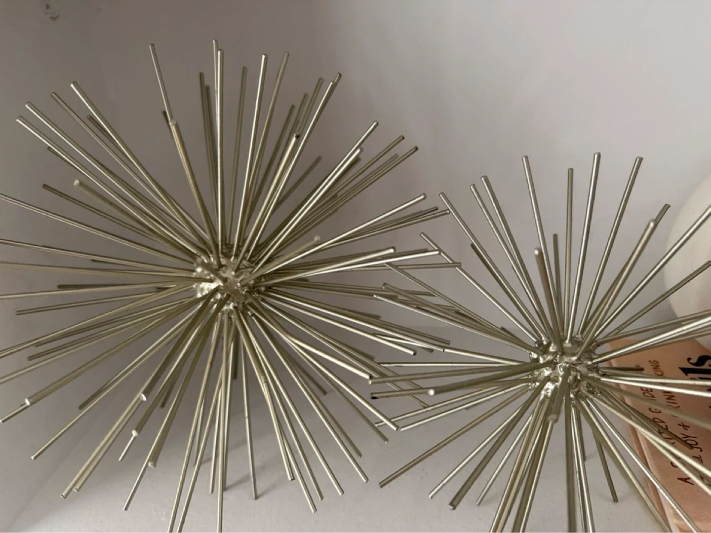 2 spiky decorative balls - photo 3