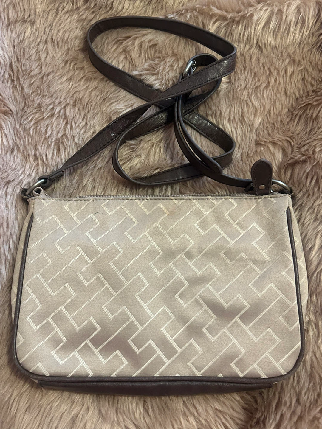 TOMMY HILFIGER JOCELYN II JACQUARD MONOGRAM CROSSBODY BAG - photo 3