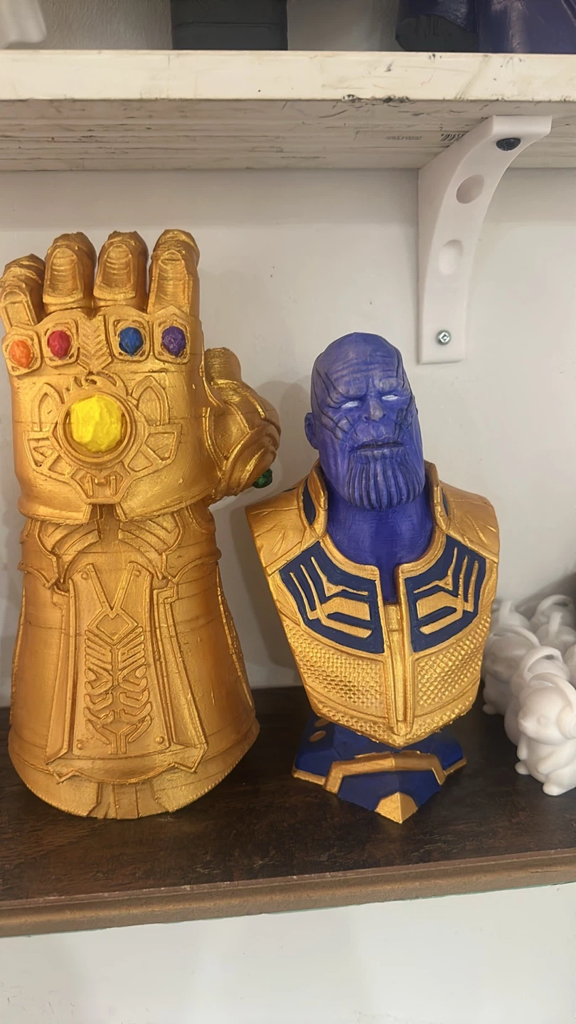 Set of Marvel and DC Character Busts and Infinity Gauntlet - photo 4