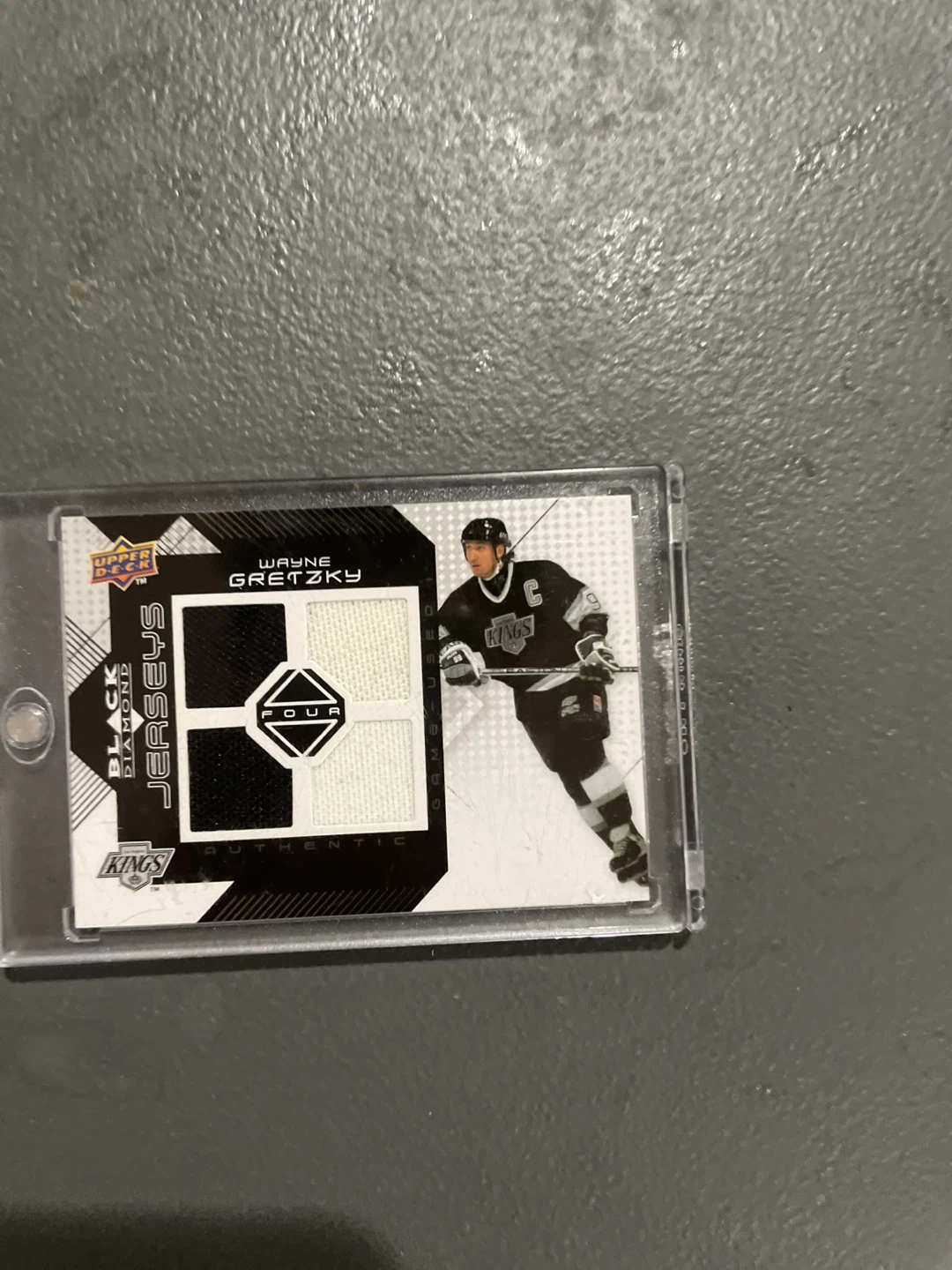 Wayne Gretzky Upper Deck Black Diamond Jersey Hockey Card
