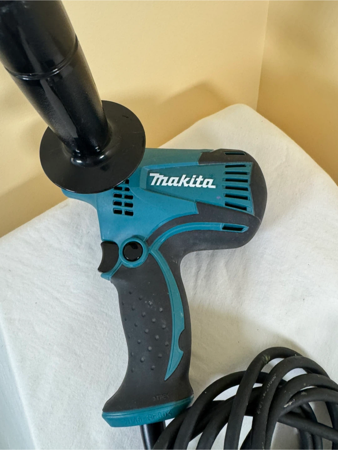 Makita GV5010 5" (125mm) 120V Angle Grinder - photo 3