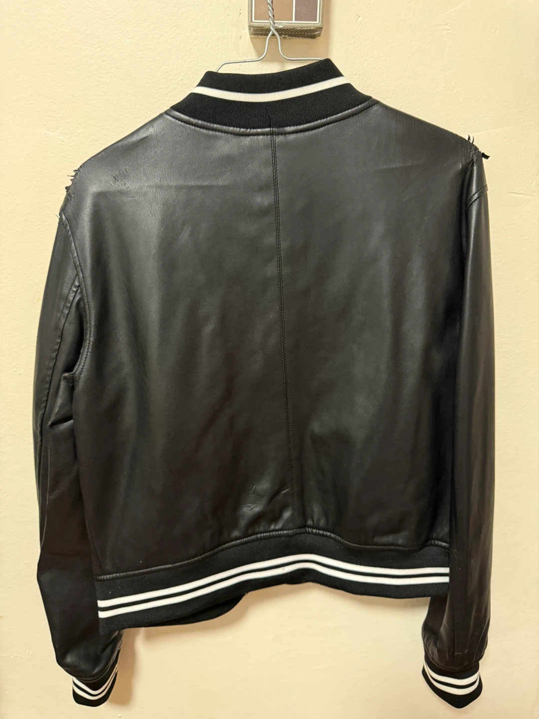 ‼️DECLUTTER‼️Ardene Faux-Leather Varsity Bomber Jacket 🖤 - photo 5