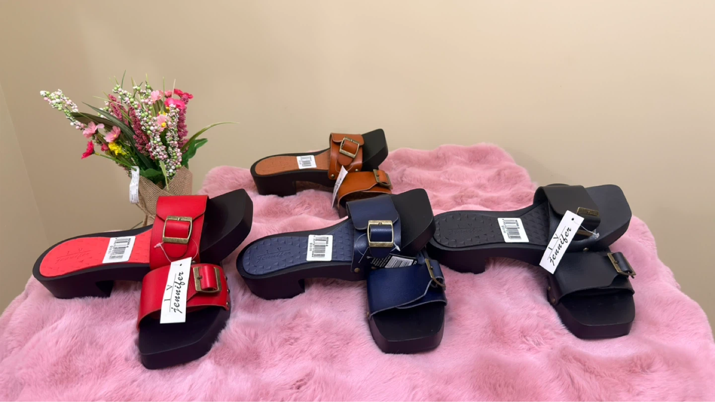 Fancy women shoes and slippers - photo 3