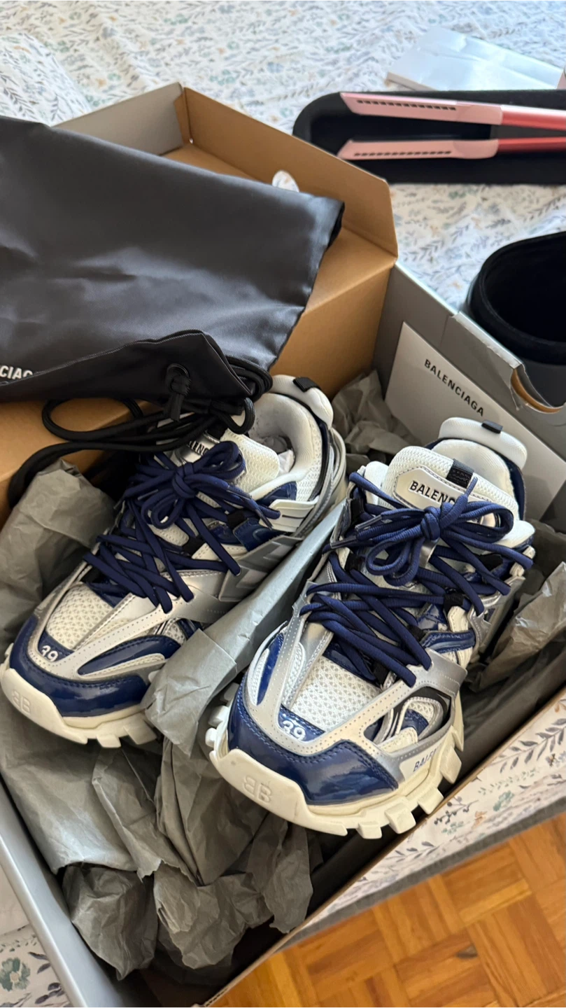 Balenciaga LED track sneaker limited metallic silver and blue - photo 2