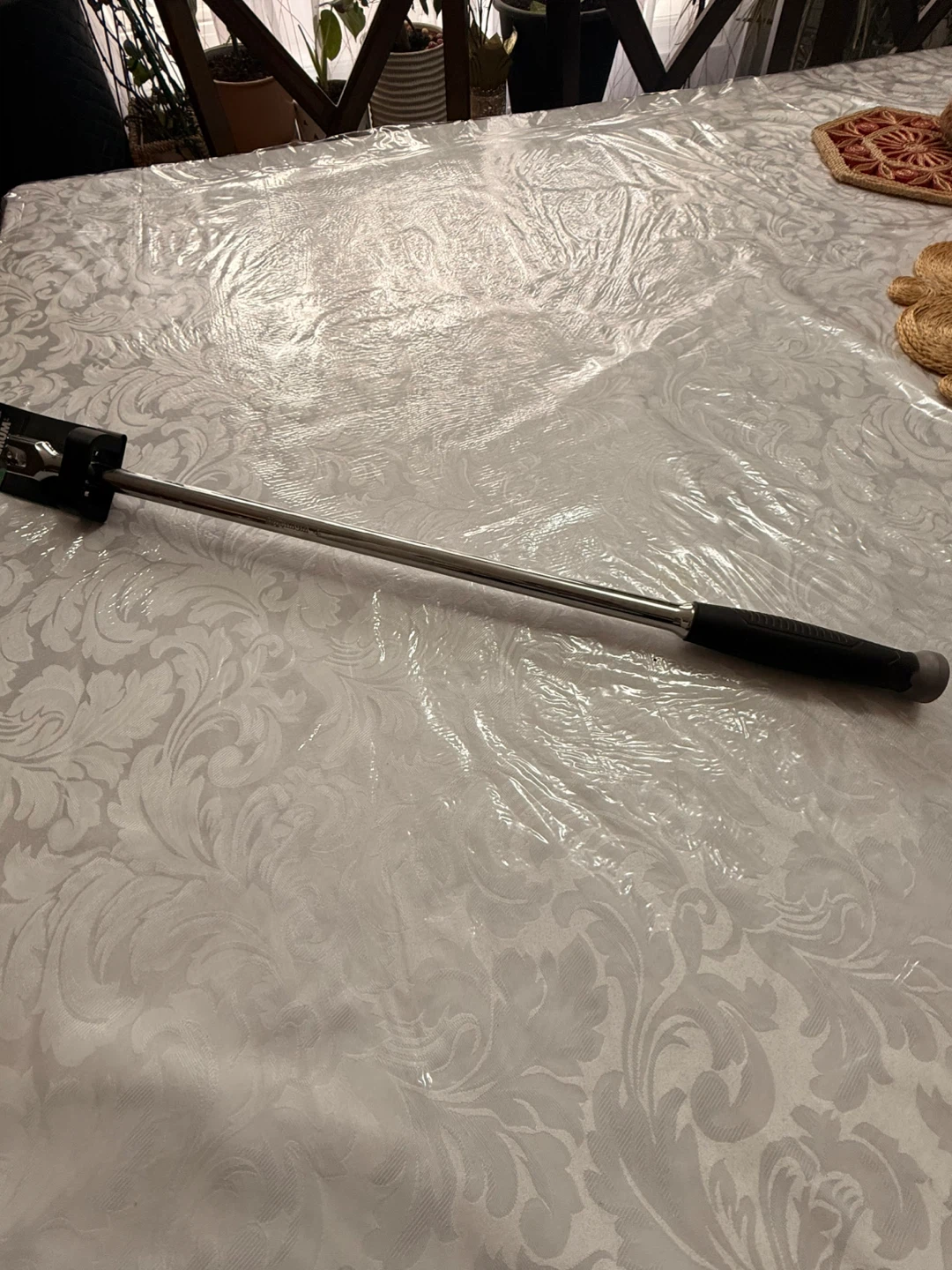 24" Maximum Soft-Grip Flex-Head Breaker Bar