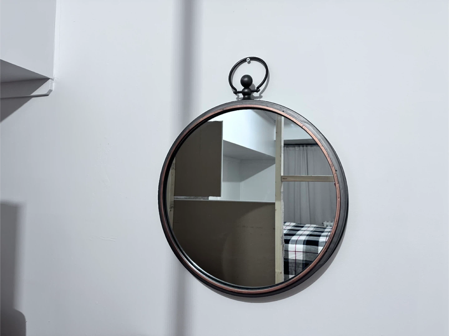 Round Decorative Mirror with Black and Copper Frame