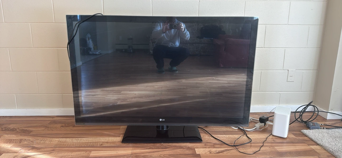 LG 56" TV flat