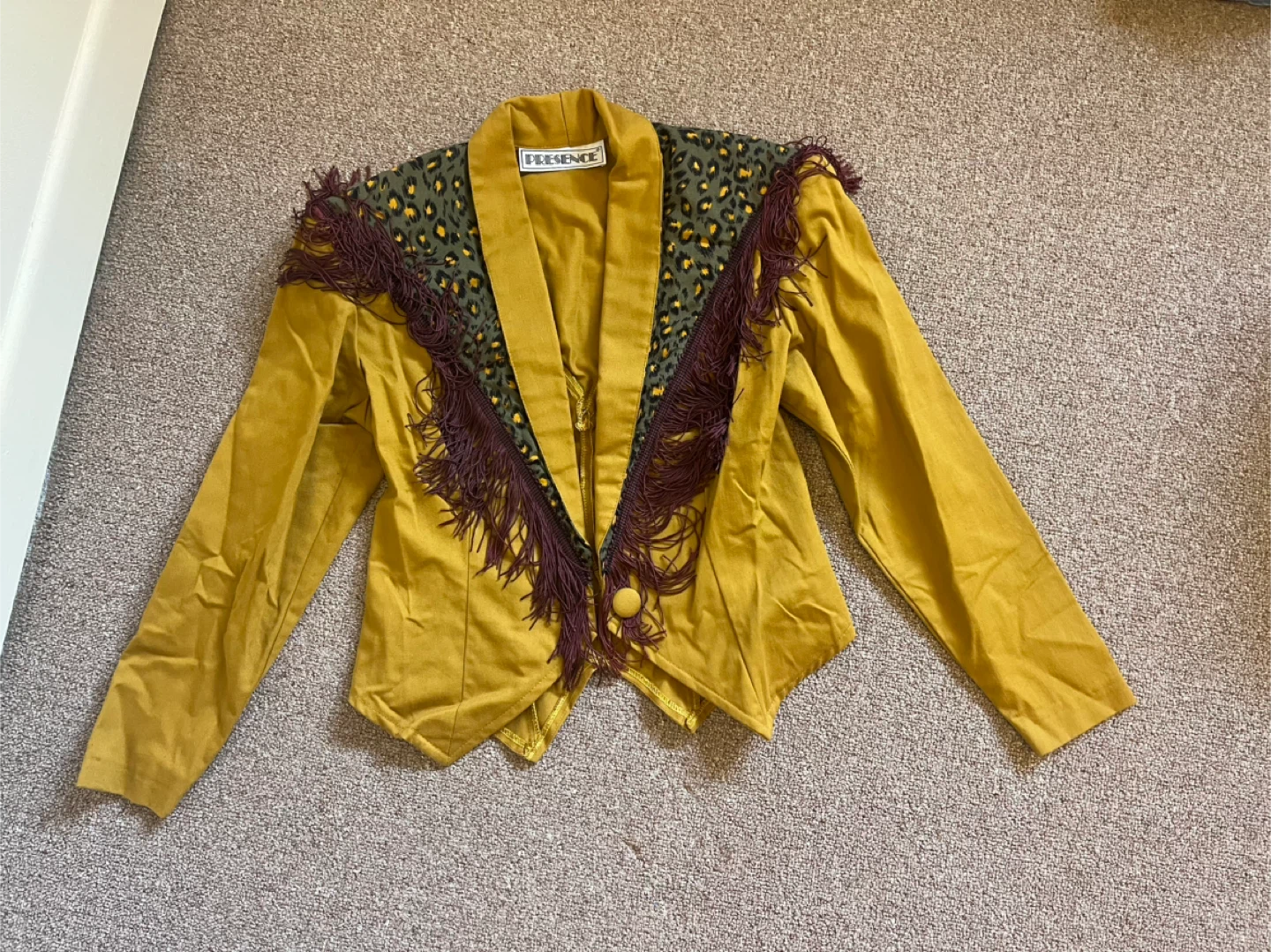 Western-Style Yellow Jacket