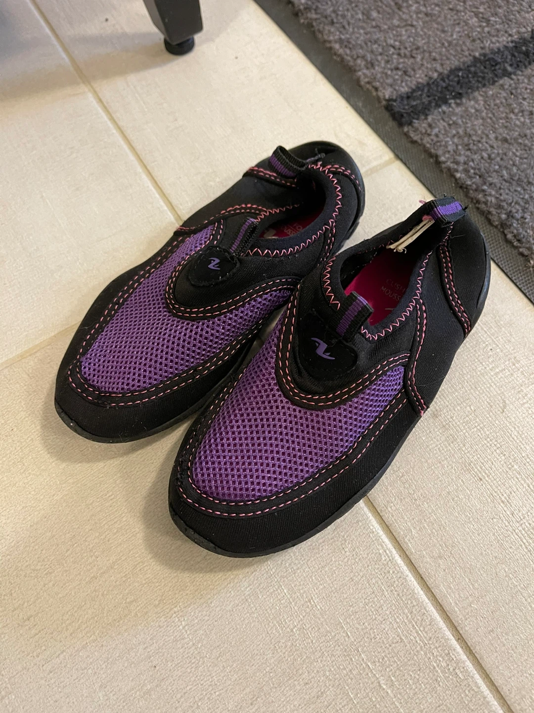 Toddler size 9/10 Aqua Shoes - Purple/Black