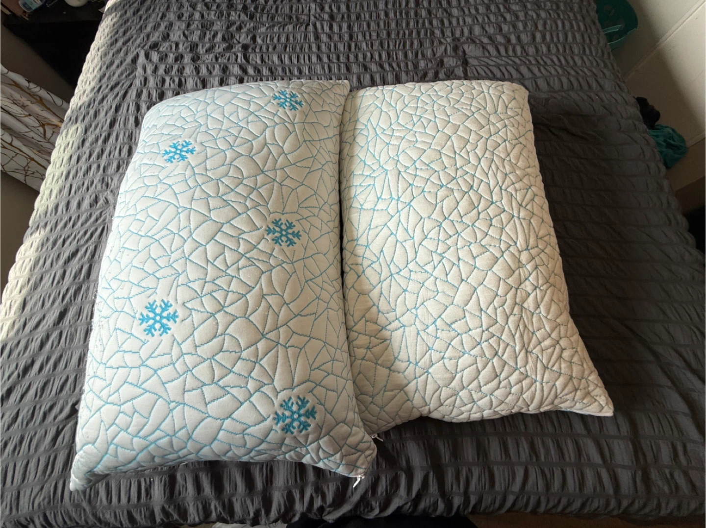 Cooling Gel Memory Foam Pillow