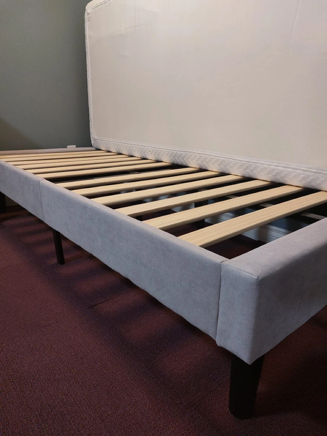 Bed with mattress - photo 2