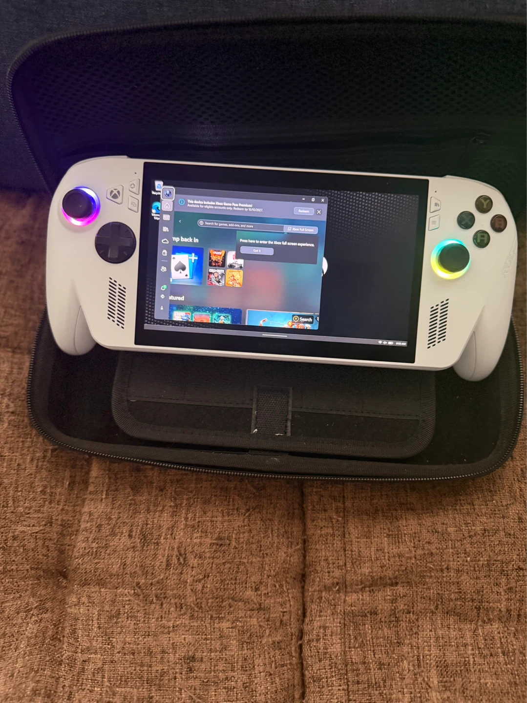 ROG Ally (White Xbox Edition) + Carry Case — Excellent Condition - photo 4