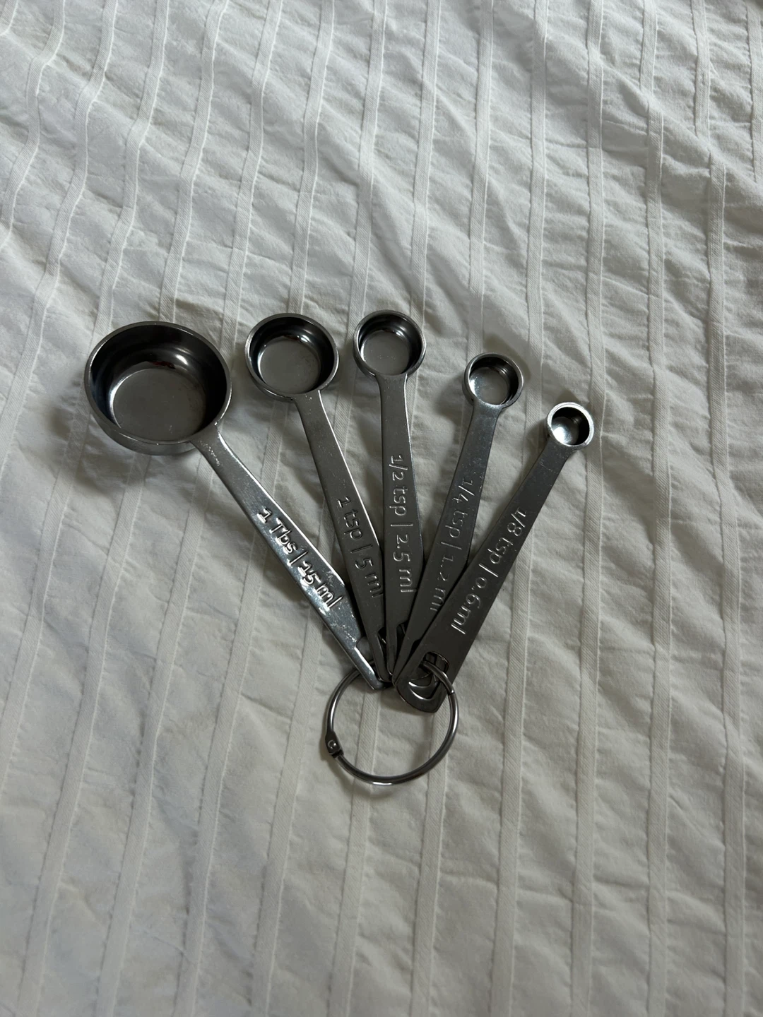 Le Creuset stainless steel measuring spoons