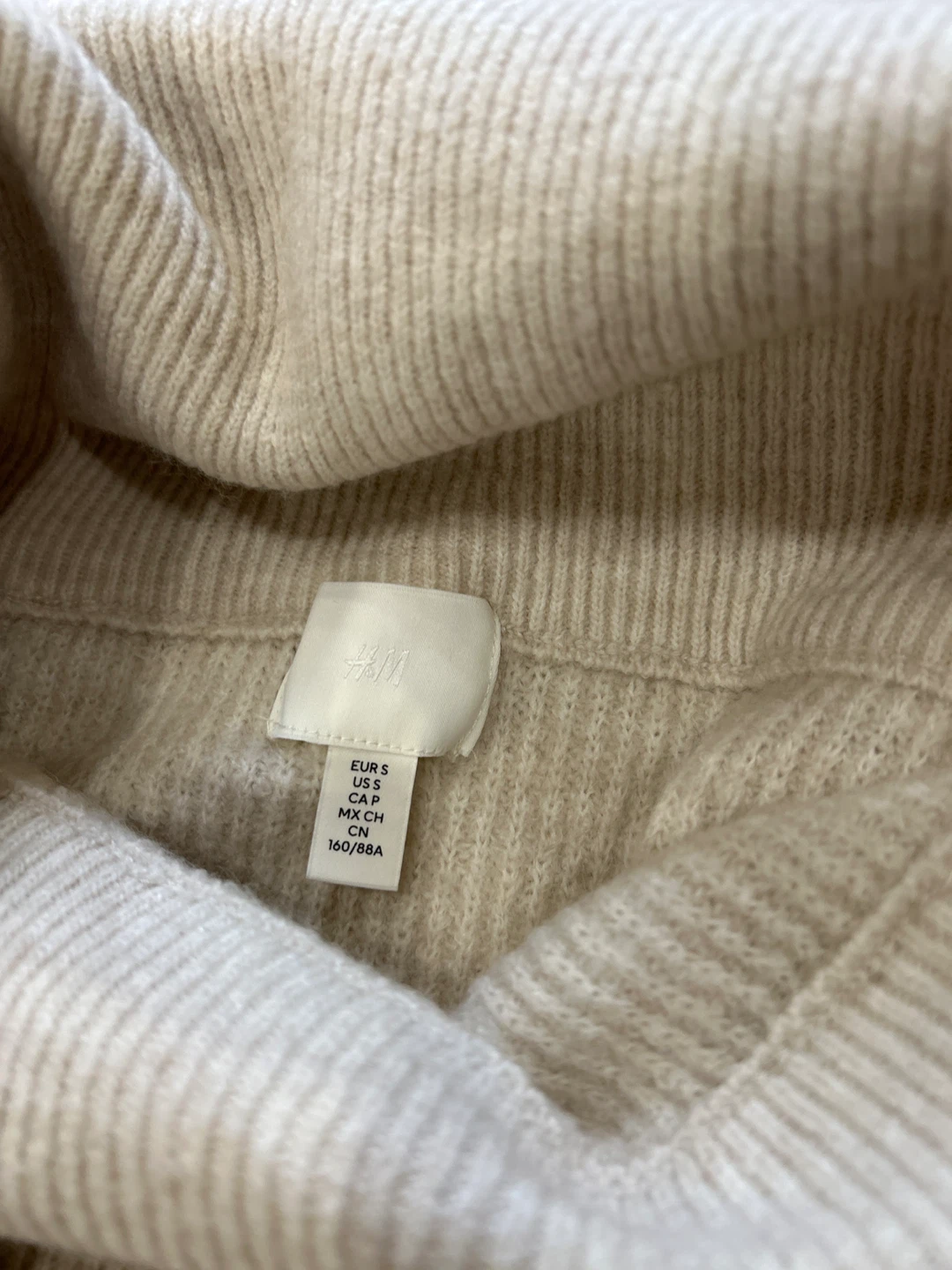 Brand New - H&M Cream Knit Sweater (Women) Size S - photo 4