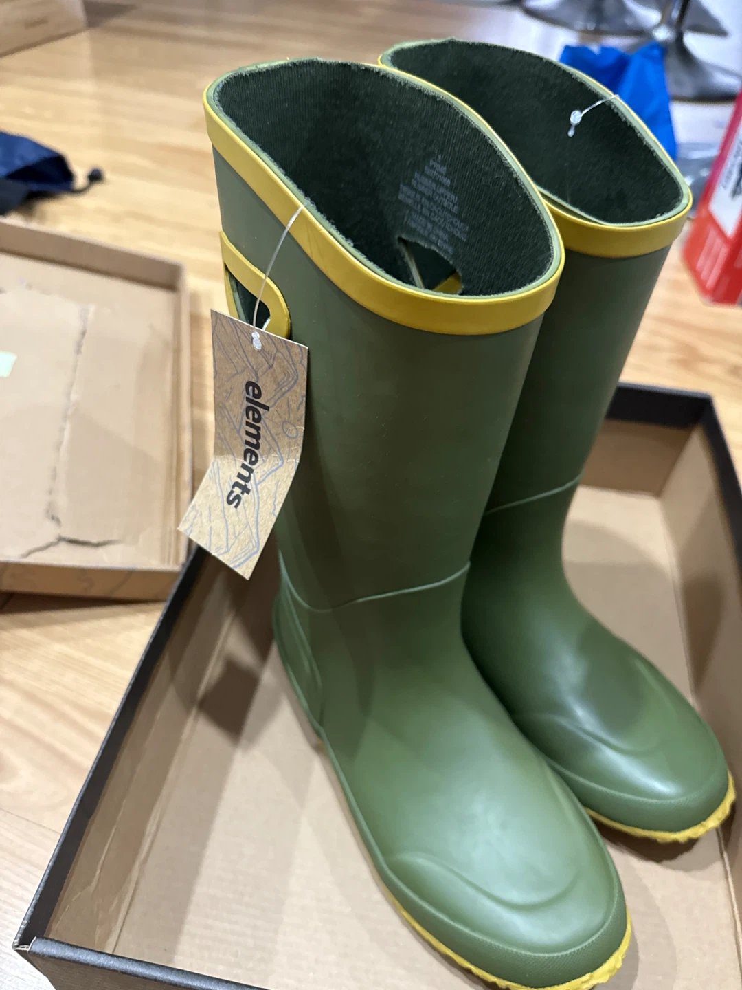 Elements Green Rain Boots Size 3 - photo 3